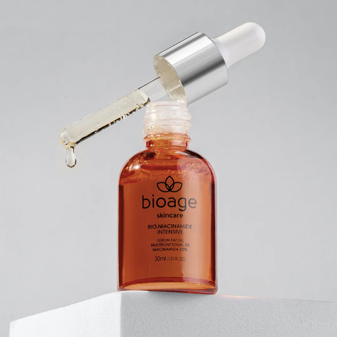 Sérum facial Bio-Niacinamide Intensive Bioage com niacinamida 20% para uniformizar a pele e reduzir poros.